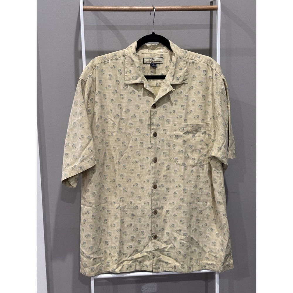 Tommy Bahama 100% Silk Mens Medium Yellow Palm Tree Hawaiian Shirt Resort Wear